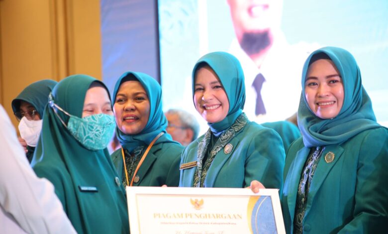 HKG Ke-51, Ketua TP PKK Gowa Terima Penghargaan, Priska: Ini Keberhasilan Kita Bersama