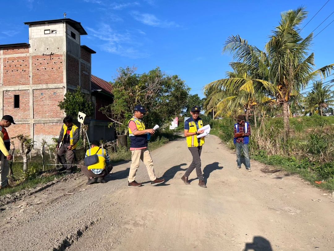 Pemprov Sulsel Mulai Tangani Jalan Rusak di Ruas Anabanua - Malake - Batas Sidrap di Wajo