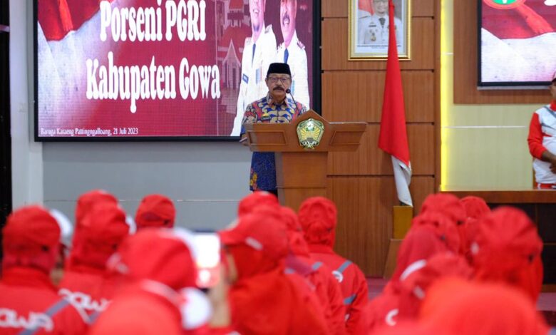 Wakil Bupati Gowa Lepas 750 Peserta Defile Porseni PGRI Asal Gowa