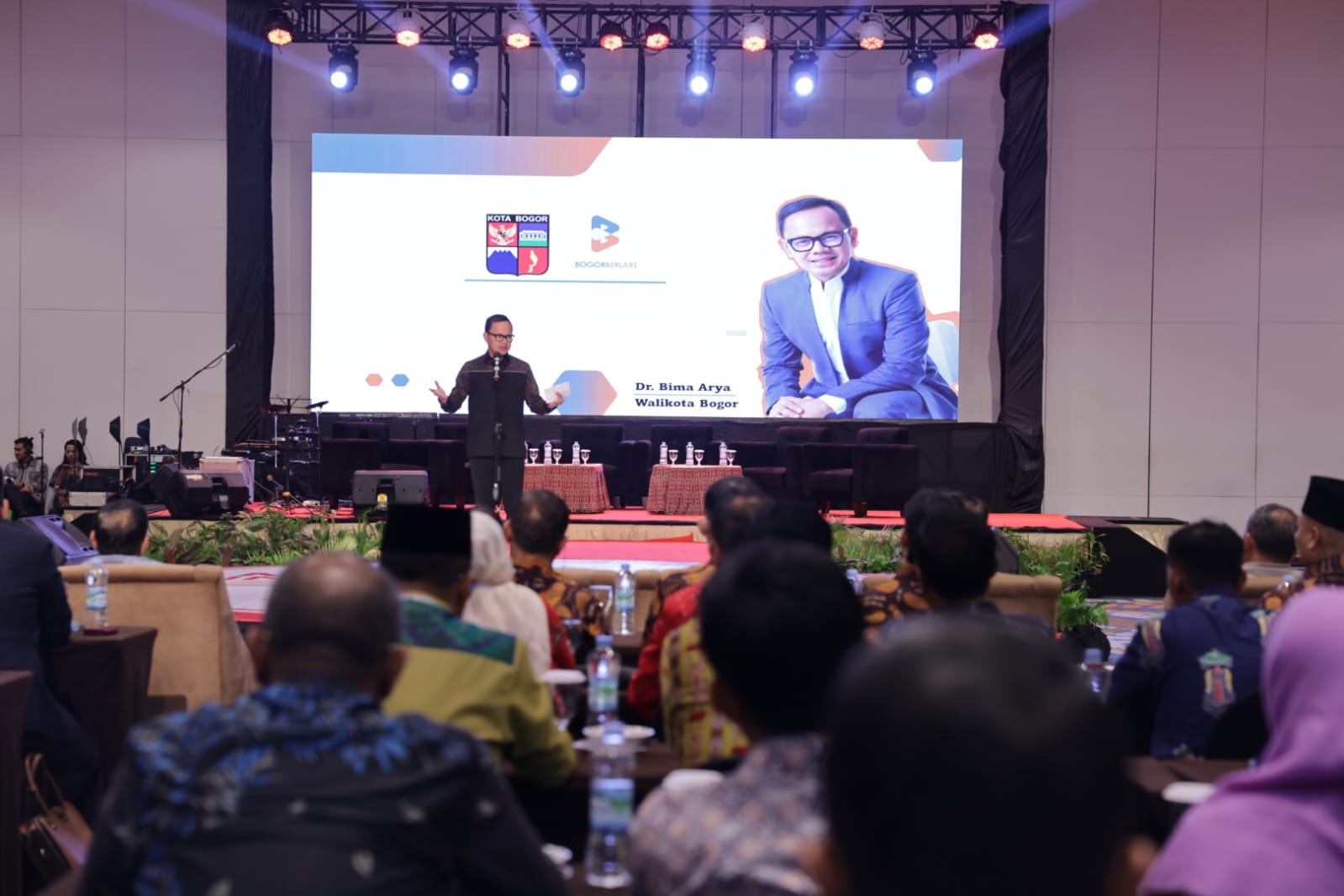 Bima Arya dan Danny Pomanto Sebut 5 Indikator Indonesia Ramah Investasi di Makassar Investment Forum Apeksi 2023