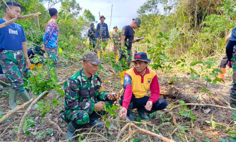 Pastikan Kondisi Sehat, Keslap Satgas TMMD Rutin Cek Kesehatan Prajurit