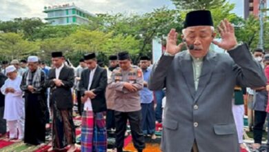 Ketua DPRD Makassar Salat Idul Adha di Anjungan Pantai Losari