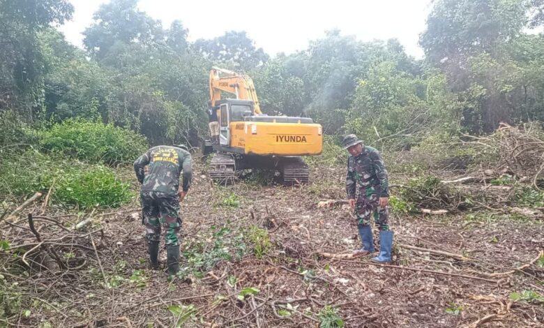 Kodim 1411/Bulukumba Terjunkan Alat Berat di Lokasi TMMD Ke-117