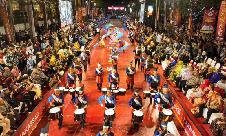 Ikon dan Budaya Makassar Diperkenalkan Pelajar SMP di Karnaval Budaya 56 Kota