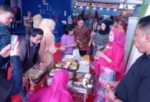 Suguhan Kue Tradisional Perumda Pasar Makassar Diminati Peserta Pameran Apeksi XVI
