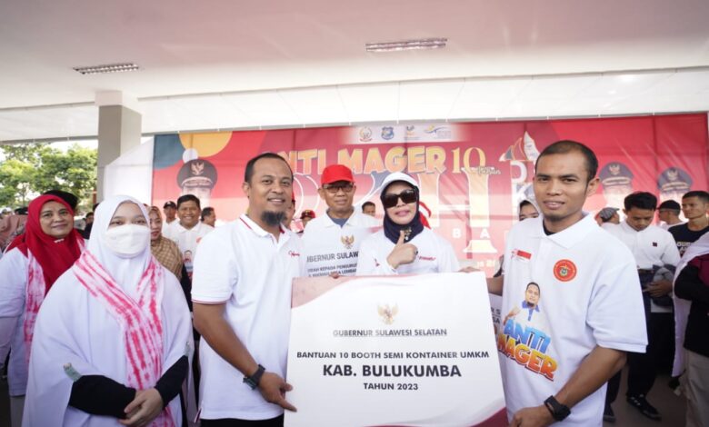 Gubernur Sulsel Serahkan Dana Hibah Rp3 Miliar untuk Pondok Pesantren Panrita Jabal Hikmah