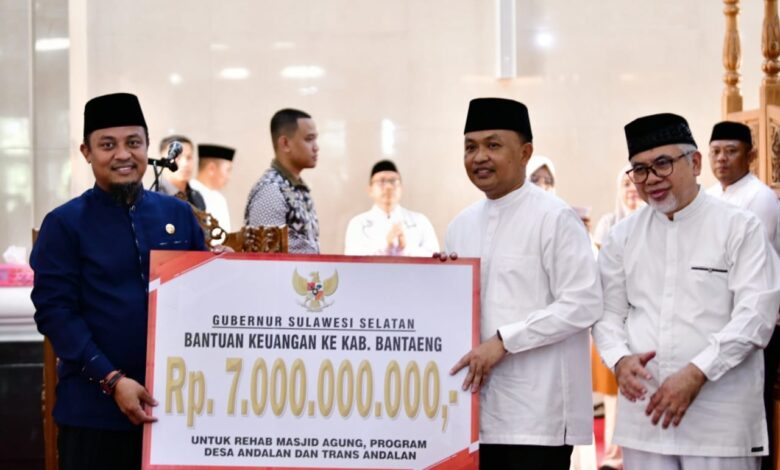 Gubernur Andi Sudirman Kembali Gelontorkan Rp7 Miliar Bantuan Keuangan Untuk Bantaeng