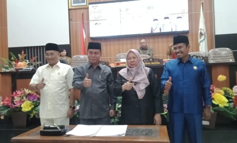 Dibacakan Wawali Reny, Ini Pendapat Akhir Wali Kota Palu Tentang Ranperda Pajak dan Retribusi Daerah dalam Rapat Paripurna DPRD Palu