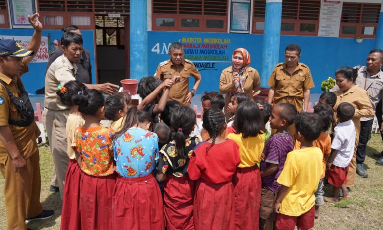 Wali Kota Palu Hadianto Rasyid Kunjungi SD Kecil Wana