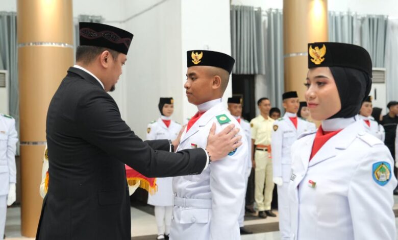 Adnan Minta Paskibraka Gowa Kibarkan Bendera dengan Baik