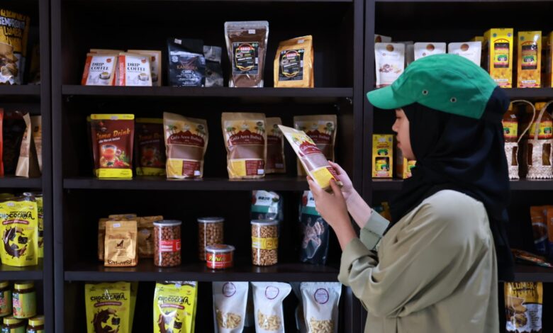 Dekranasda Makassar Pamerkan Produk Unggul di F8 Makassar