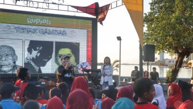 Puluhan Siswa SD Dapat Edukasi Literasi Keuangan di Panggung F8 Makassar