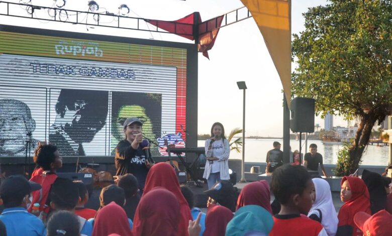 Puluhan Siswa SD Dapat Edukasi Literasi Keuangan di Panggung F8 Makassar