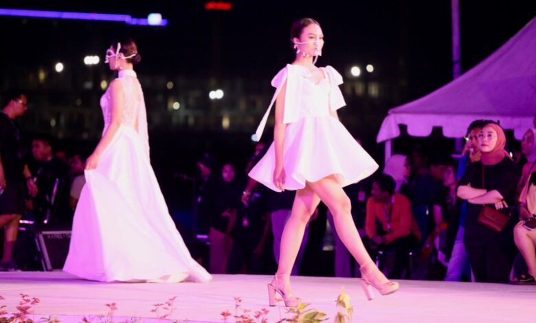 Desainer Vietnam Hadirkan Koleksi Dress Elegan di Festival F8 Makassar