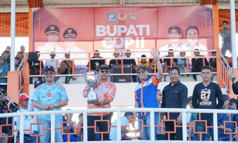 Minta Sportivitas, Andi Utta Lipat Gandakan Hadiah Bupati Cup 2