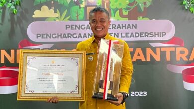 Peduli dan Berwawasan Lingkungan, Hadianto Rasyid Terima Penghargaan Green Leadership Nirwasita Tantra dari Menteri LHK
