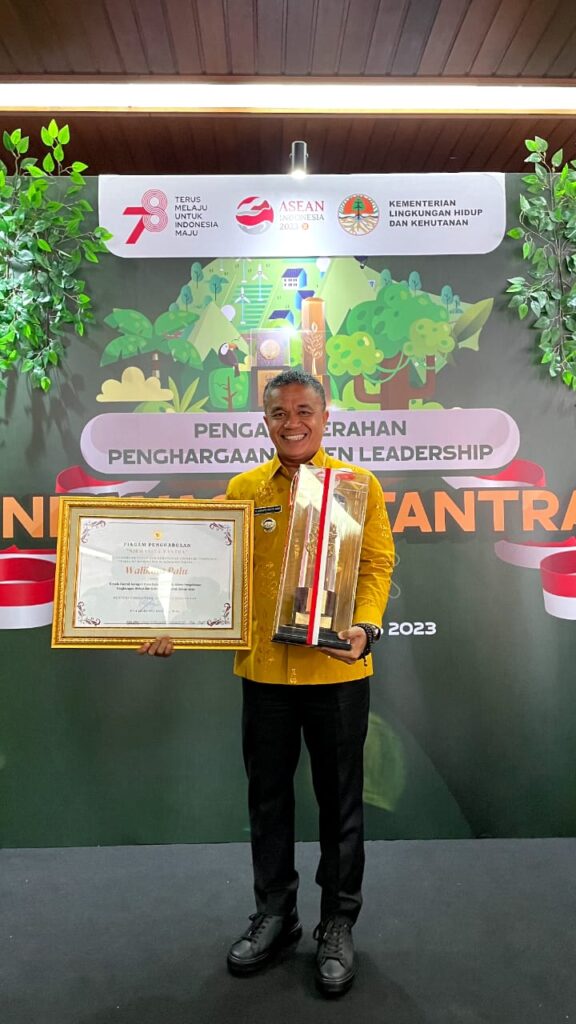 Peduli dan Berwawasan Lingkungan, Hadianto Rasyid Terima Penghargaan Green Leadership Nirwasita Tantra dari Menteri LHK