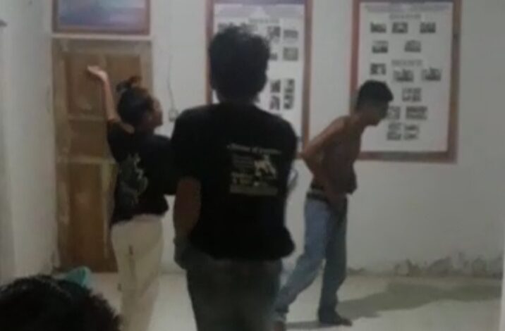 Joget Joget Di Kantor Desa Okum Kedes Aniaya Anak Dibawah Umur Di Depan Orang Tua