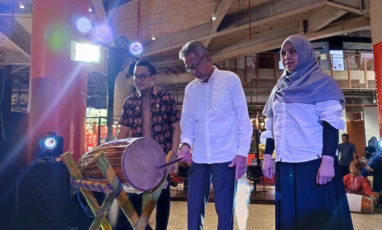 Public Display Merdeka Auto Show Resmi Dibuka, Kalla Toyota Hadirkan Kampoeng Toyota, Jajanan Jadul dan Tradisional