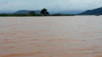 Air Danau Tiu di kecamatan Petasia Barat, berwarna merah kecoklatan yang diduga Jatam Sulawesi Tengah akibat kegiatan pertambangan nikel di bagian hulu