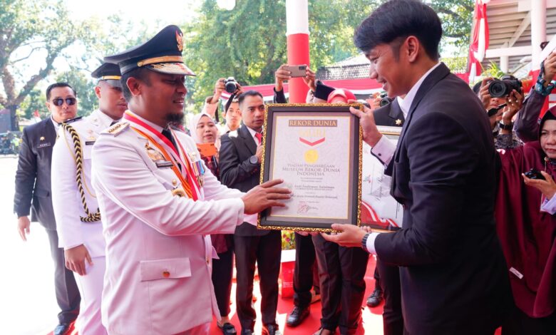 Galakkan Sulsel Anti Mager, Gubernur Andi Sudirman Terima Penghargaan Museum Rekor MURI
