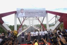 Jembatan Andalan Pacongkang Soppeng dengan Pelengkung Baja 128 Meter Diresmikan Gubernur Andi Sudirman