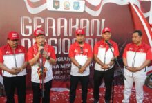 Mendagri Apresiasi Gerakan Nasional Pembagian 10 Juta Bendera di Bulukumba, Pacu Pertumbuhan Perekonomian UMKM