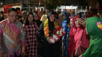 Hadiri Pesta Rakyat, Ketua TP PKK Makassar Ajak Masyarakat Rawat dan Kembangkan Potensi Kecamatan