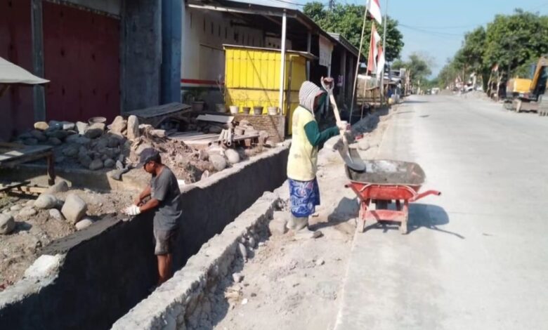 Segera Rampung, Rekonstruksi Ruas Jalan Bu'rung-Bu'rung – Bili-Bili di Gowa Progres Penanganan Bahu Beton