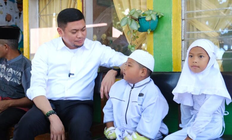 Berkunjung ke Sekolah Reski dan Marwah, Bupati Gowa Beri Hadiah Spesial