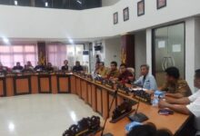 Karyawan Pabrik Kayu PT Cungsung Mengadu ke DPRD Palu