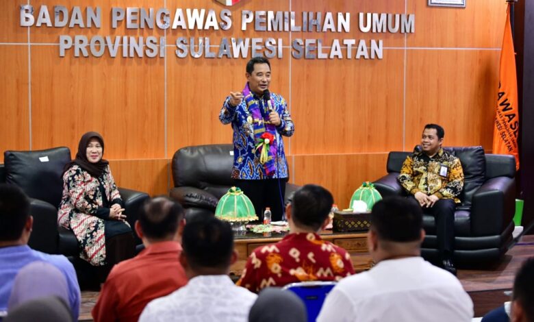 Pj Gubernur Sulsel Bahtiar Kunjungan ke Kantor Bawaslu Sulsel