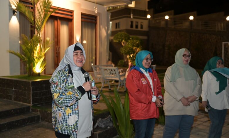 TP PKK Makassar Kuatkan Kekeluargaan dan Kekompakan Lewat Family Gathering