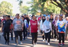 Jalan Sehat di GOR Sudiang bersama Istri, Pj Gubernur Bahtiar: Fasilitas Olahraga Harus Dimaksimalkan