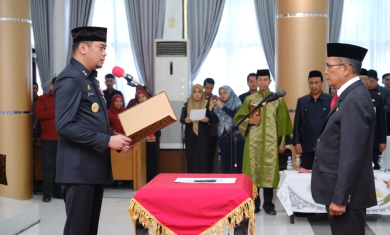 Adnan Lantik Karim Dania Jadi Penjabat Sekda Gowa