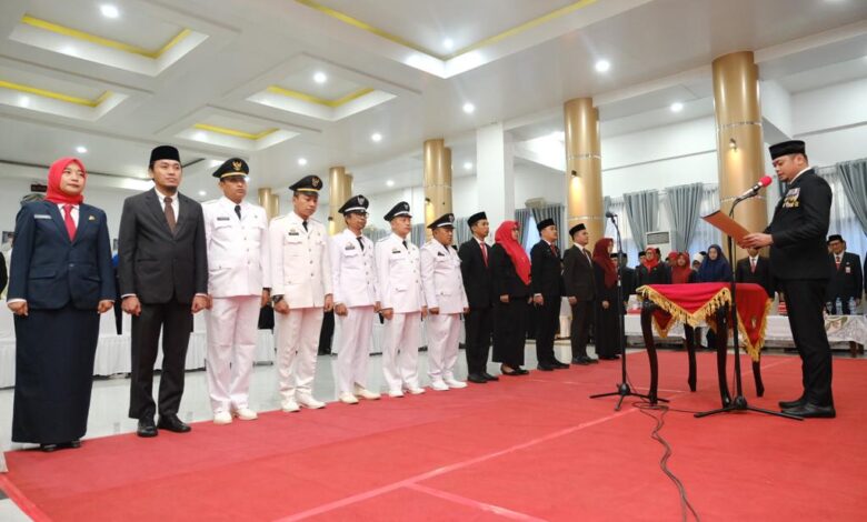 Adnan Lantik 36 Pejabat Lingkup Pemkab Gowa