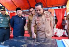 Di Akhir Masa Jabatan, Andi Sudirman Lakukan Peletakan Batu Pertama Pembangunan Tanggul Penahan Abrasi di Takalar