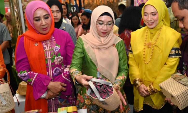 Pj Ketua Dekranasda Sulsel Dorong Produk Kerajinan UMKM Lebih Variatif dan Kreatif