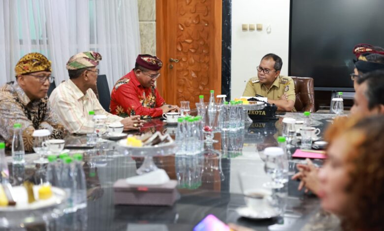PHDI Sulsel Undang Wali Kota Danny Hadiri Peringatan 50 Tahun Pura Giri Natha