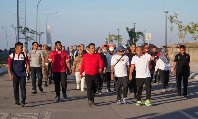 Pj Gubernur Jalan Pagi Bersama Pejabat OPD dan Anggota DPRD Sulsel