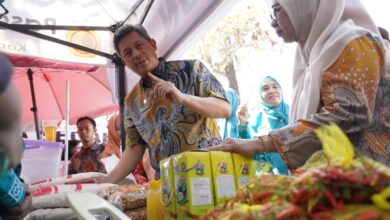 Tekan Inflasi Di Sulsel, Pj Sekda Buka Pasar Murah Gerakan Pangan Murah di Kecamatan Mariso