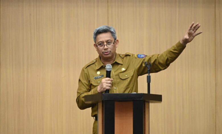Pj Sekprov Buka Kick Off Meeting Pengembangan Sistem Komunitas Cerdas Iklim DAS Saddang