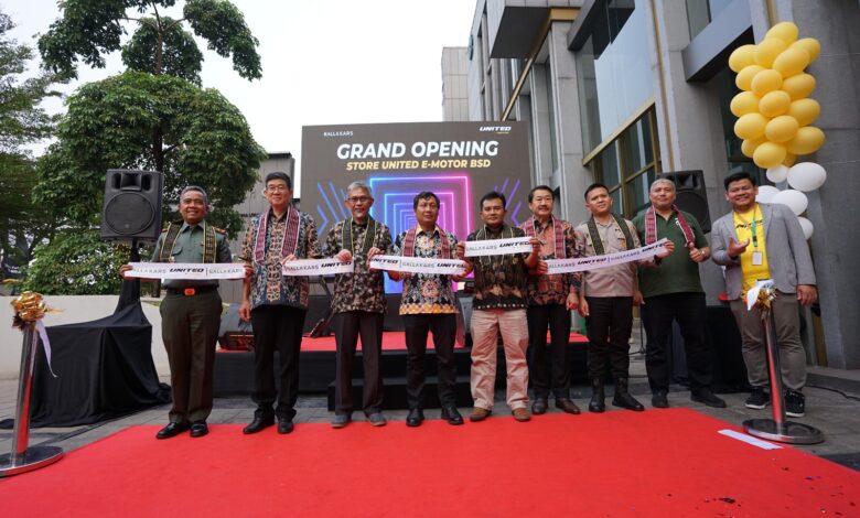 Kalla Kars Buka Showroom United E-Motor di Banten