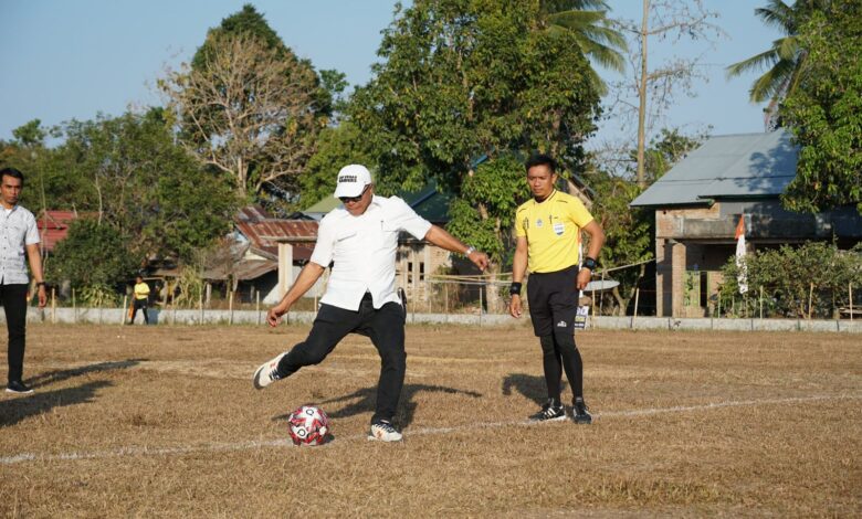 Buka Turnamen Benteng Palioi Cup 1, Bupati Andi Utta Harap Tak Ada Sandal Melayang