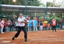 Danny Pomanto Unjuk Kemampuan di Kejuaraan Softball Wali Kota Cup Makassar 2023