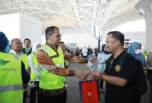 Danny Pomanto Launching Headrest Cover Makassar Kota Makan Enak, Pisang Ijo Menu Perdana