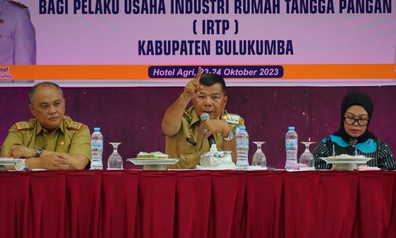 Duet Bersama Ketua Dekranasda, Bupati Andi Utta Ungkap Filosofi Usaha ke IRTP