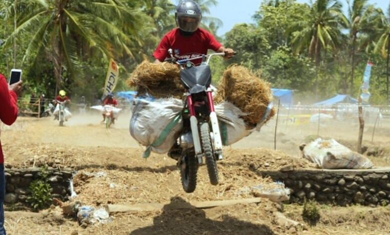 Bupati Andi Utta Buka Lomba Motor Kros Ojek Gabah