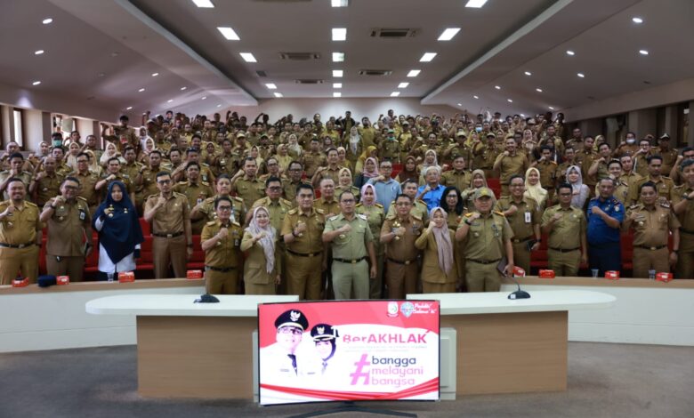 Pimpin Rakor Pemkot Makassar, Danny Pomanto: ASN dan Laskar Pelangi Rajin Akan Saya Promosi