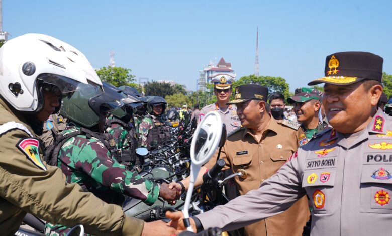 Pj Gubernur Sulsel Lepas Operasi Mantap Brata Pengamanan Pemilu dan Pilkada Serentak 2024
